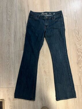 Tommy Hilfiger vintage Dark Blue bootcut Flare Jeans size 4